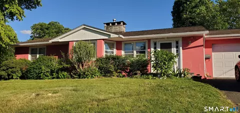 4 Francis Rd, Danbury, CT 06810