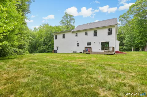 Exterior - 25 Spring Rock Rd, East Lyme, CT 06333 photo 4 of 6