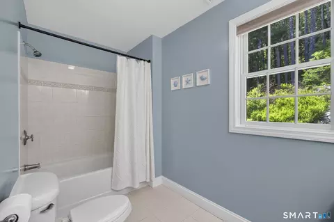 Bath - 57 Edwards Rd, Bethany, CT 06524 photo 3 of 4