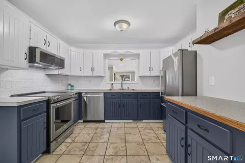 Kitchen - 57 Edwards Rd, Bethany, CT 06524 photo 1 of 4