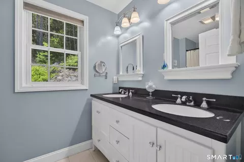 Bath - 57 Edwards Rd, Bethany, CT 06524 photo 2 of 4