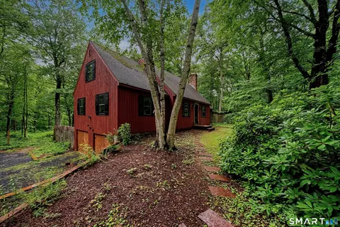 216 Reservoir Rd, Killingworth, CT 06419
