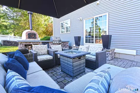 Exterior - 40 Griswold St, East Haven, CT 06513 photo 7 of 7
