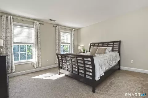 Bedroom - 40 Griswold St, East Haven, CT 06513 photo 5 of 11
