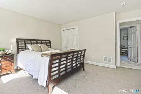 Bedroom - 40 Griswold St, East Haven, CT 06513 photo 8 of 11