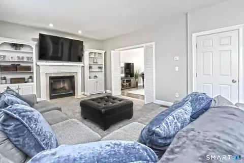 Living - 40 Griswold St, East Haven, CT 06513 photo 2 of 4