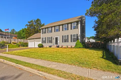 Exterior - 40 Griswold St, East Haven, CT 06513 photo 2 of 7
