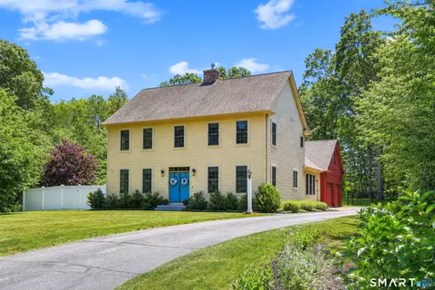 29 Green Valley Lakes Rd, East Lyme, CT 06333