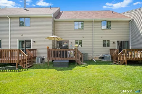 Exterior - 20 Partridge Ct #20, Windsor Locks, CT 06096 photo 7 of 9