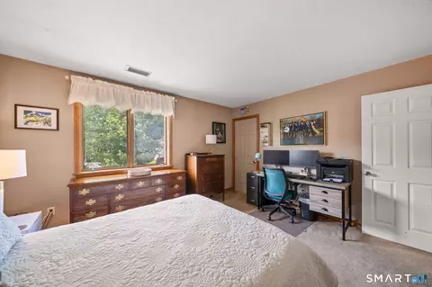 Bedroom - 20 Partridge Ct #20, Windsor Locks, CT 06096 photo 6 of 10