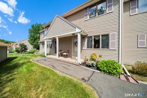 20 Partridge Ct #20, Windsor Locks, CT 06096