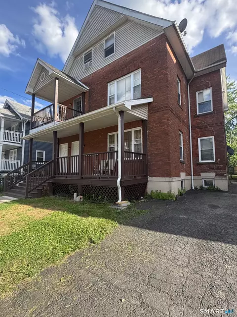49-51 Pliny St, Hartford, CT 06120