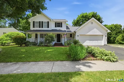 2 Topstone Dr # -B, Bethel, CT 06801