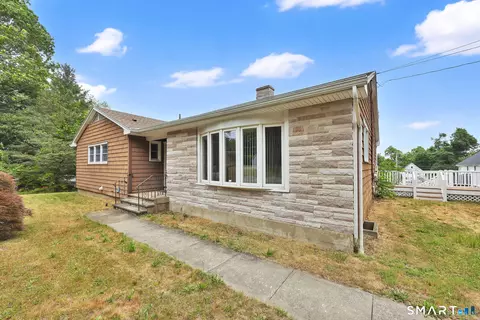 45 Whittemore St, Willimantic, CT 06226