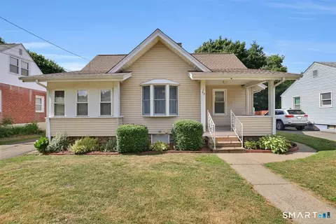 43 Barraclough Ave, Hamden, CT 06517