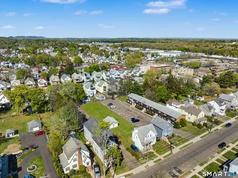 73-83 Helen St, Hamden, CT 06514