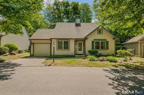 4 Bittersweet Ln #4, Niantic, CT 06357 photo 5
