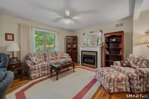 4 Bittersweet Ln #4, Niantic, CT 06357 photo 18