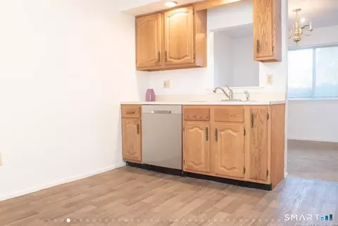 Kitchen - 211 Windgate Cir #B, Monroe, CT 06468 photo 2 of 2