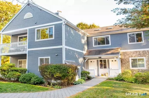 Exterior - 211 Windgate Cir #B, Monroe, CT 06468 photo 1 of 5