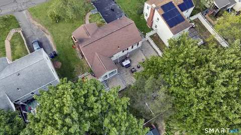 View/Area - 25 Crystal St, Wethersfield, CT 06109 photo 2 of 9