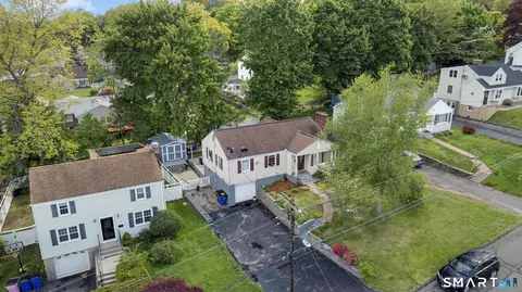 View/Area - 25 Crystal St, Wethersfield, CT 06109 photo 1 of 9