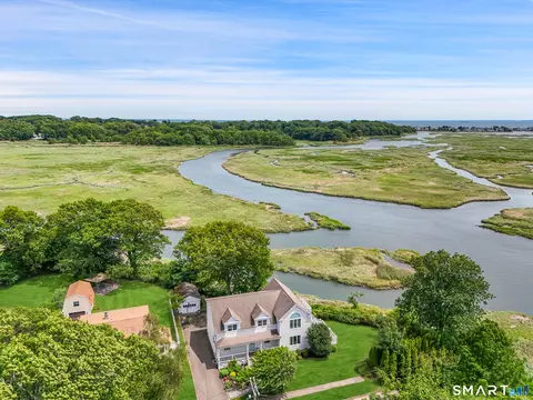 18 Sailors Ln, Milford, CT 06460