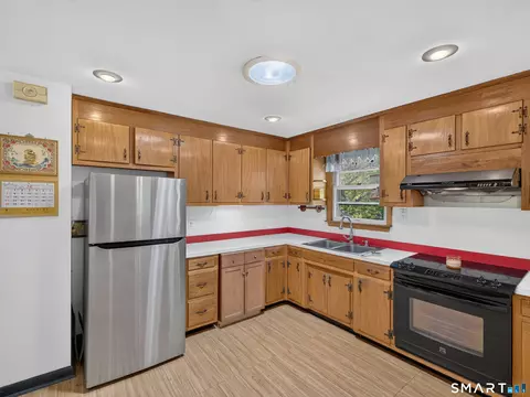 Kitchen - 6 Willow Ln, Ledyard, CT 06339 photo 1 of 3