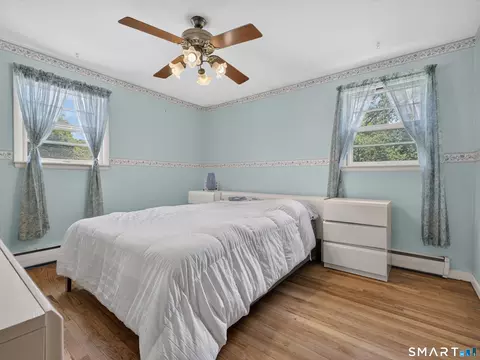 Bedroom - 6 Willow Ln, Ledyard, CT 06339 photo 5 of 7