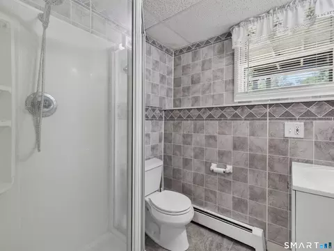 Bath - 6 Willow Ln, Ledyard, CT 06339 photo 3 of 3