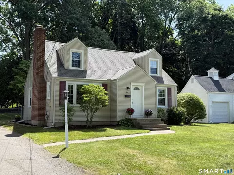 34 Wakeley Rd, Newington, CT 06111