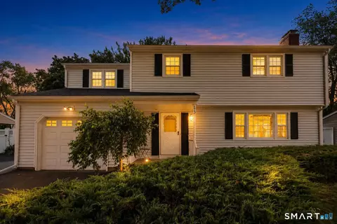 173 Oxbow Dr, Meriden, CT 06450