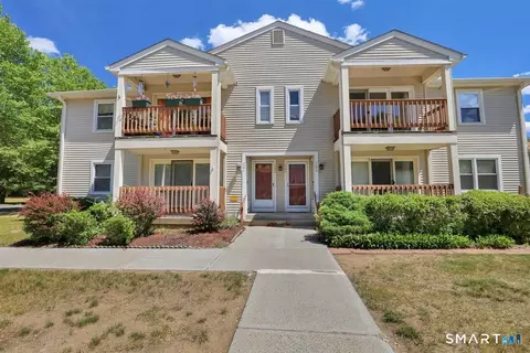 204 Ashmead Cmns #204, Enfield, CT 06082