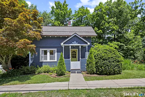 36 Hunting Hill Ave, Middletown, CT 06457