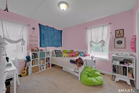 Bedroom - 24 Glen Rain Rd, Killingly, CT 06241 photo 3 of 4