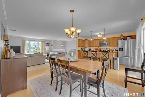 Dining - 24 Glen Rain Rd, Killingly, CT 06241 photo 2 of 3