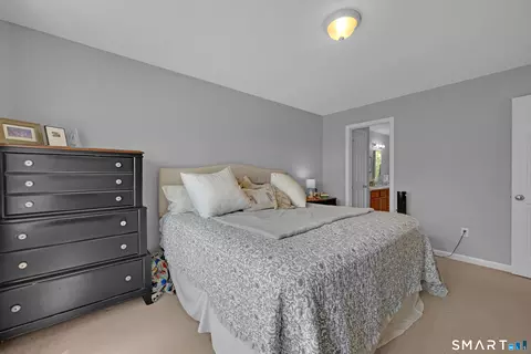 Bedroom - 24 Glen Rain Rd, Killingly, CT 06241 photo 4 of 4