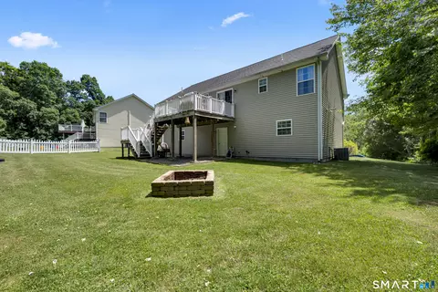 Exterior - 24 Glen Rain Rd, Killingly, CT 06241 photo 4 of 5
