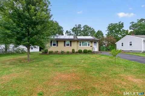 144 Sun Valley Dr, Southington, CT 06489
