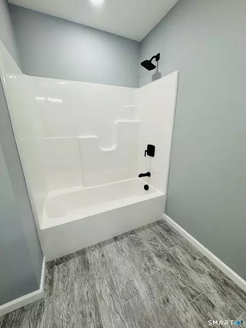 Bath - 874 Brook Rd, Hampton, CT 06247 photo 1 of 1
