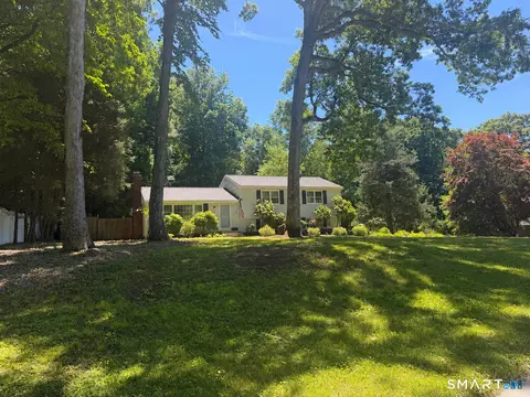 41 Hearthstone Dr, Bethel, CT 06801