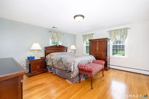 Bedroom - 7 Lantern Ln, Wethersfield, CT 06109 photo 3 of 8