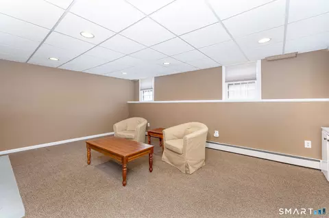 Living - 7 Lantern Ln, Wethersfield, CT 06109 photo 4 of 4