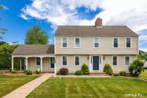7 Lantern Ln, Wethersfield, CT 06109
