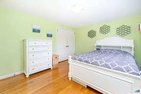Bedroom - 7 Lantern Ln, Wethersfield, CT 06109 photo 6 of 8