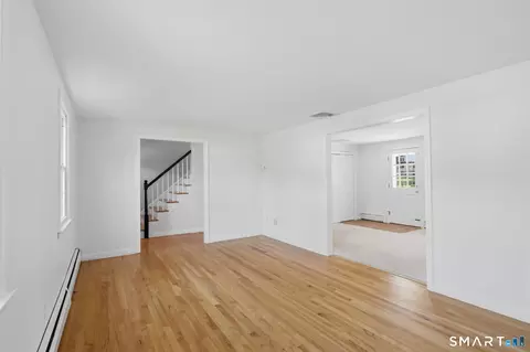 Living - 71 Dusty Ln, Wethersfield, CT 06109 photo 2 of 5