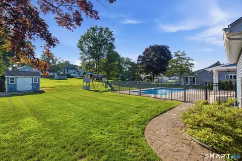 Exterior - 71 Dusty Ln, Wethersfield, CT 06109 photo 3 of 9