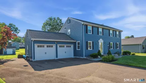 Exterior - 71 Dusty Ln, Wethersfield, CT 06109 photo 8 of 9