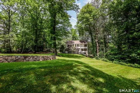 256 Wilton Rd E, Ridgefield, CT 06877