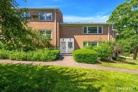 84 Heritage Hill Rd #84, New Canaan, CT 06840